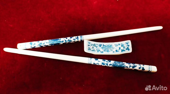 Набор фарфоровых палочек для суши в коробке, новый
