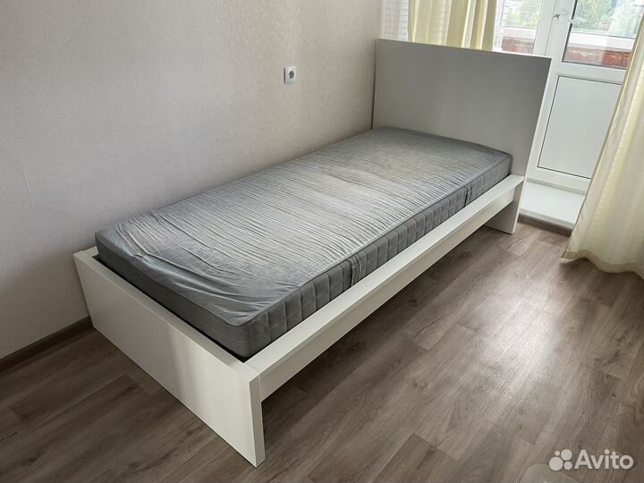 Кровать икеа мальм