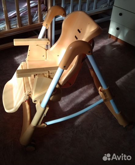 Стульчик для кормления