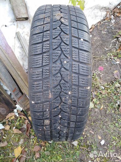 Winter Tact WT 90 215/60 R16 и 215/60 R16 99T