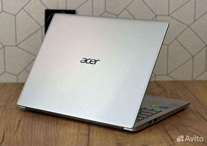 Шикарный Acer 2K i5-1135G7/ MX350/ 512SSD/ 8OZU