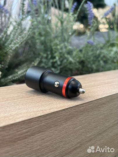 Автомобильный адаптер 20W