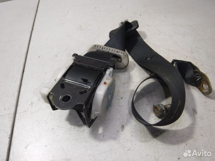 Ремень безопасности Mitsubishi L200 4