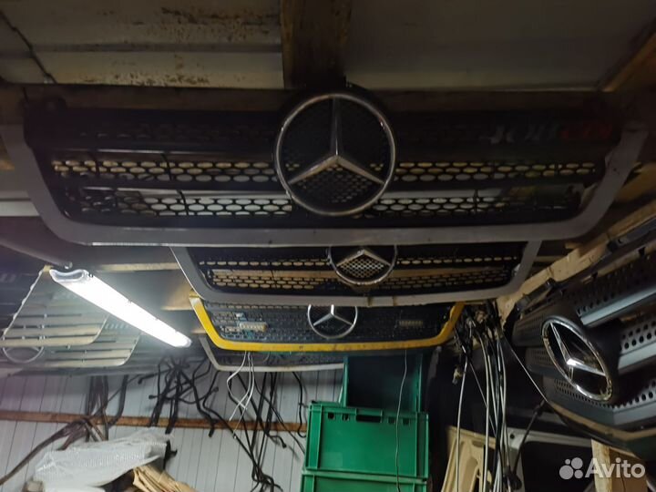 Решетка радиатора Мерседес Спринтер Классик W909