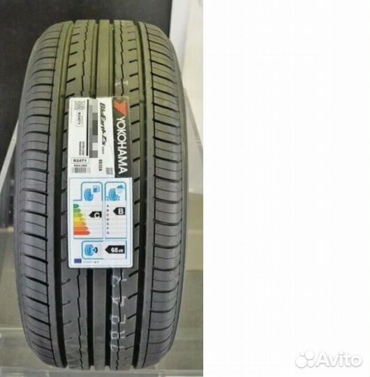 Yokohama Bluearth ES32 215/55 R16 97V