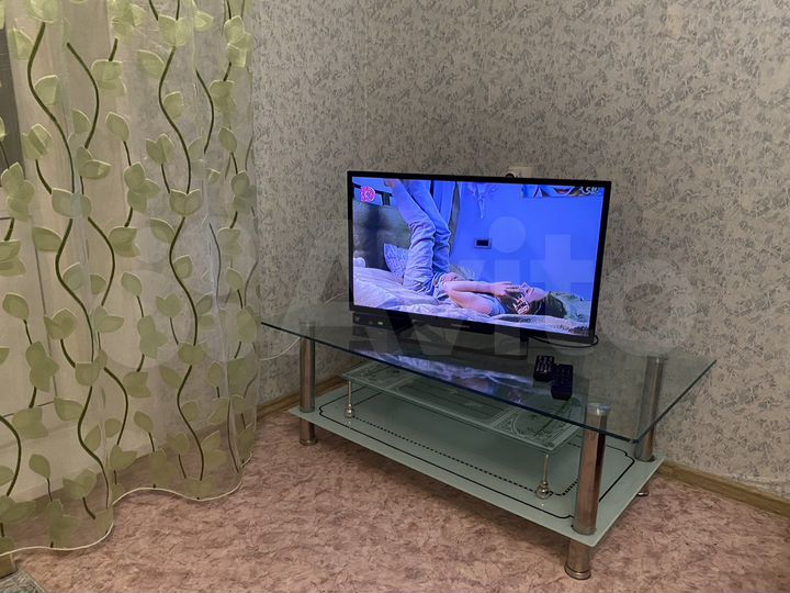 1-к. квартира, 42 м², 1/9 эт.