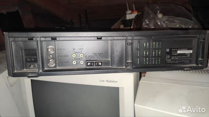 Видеомагнитофон Panasonic