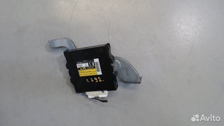 Блок управления подвеской Lexus GS, 2013