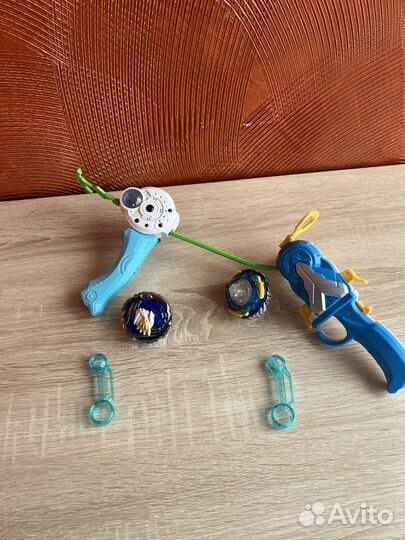 Волчок infiniti nado с механическим запускателем