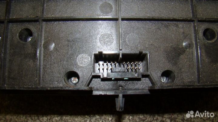 Блок управления климатом Land Rover Freelander 2