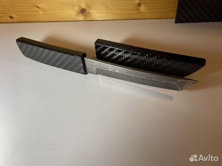 Карбоновый нож танто дамасская сталь