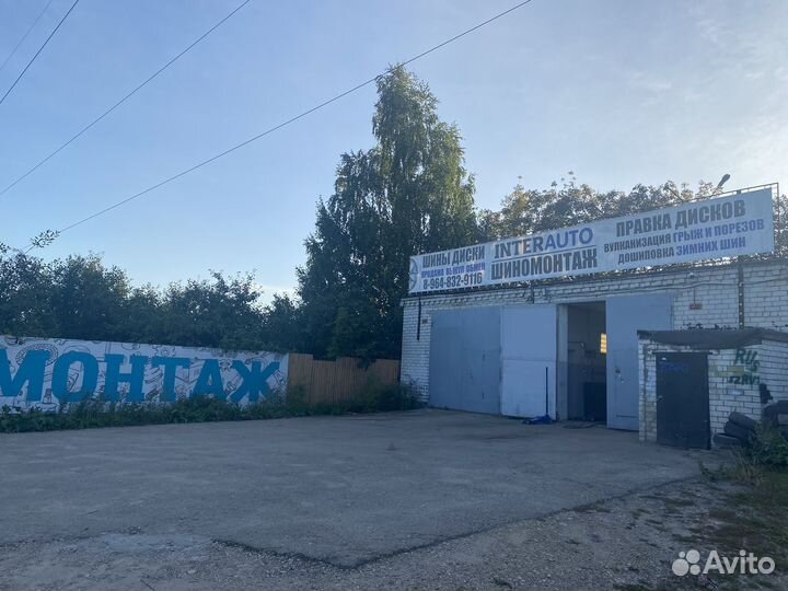 Шиномонтажник
