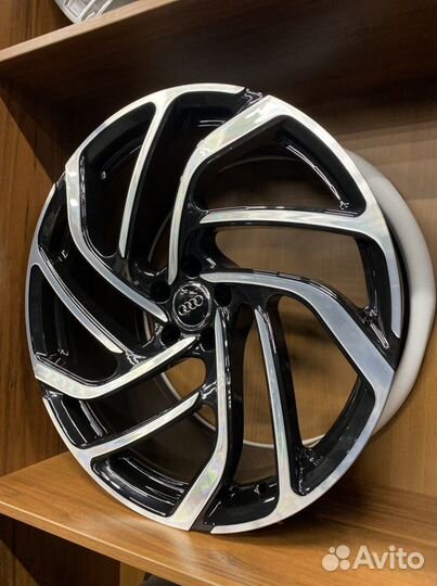 Кованые диски R21 5x112 для Audi Q7 Q8
