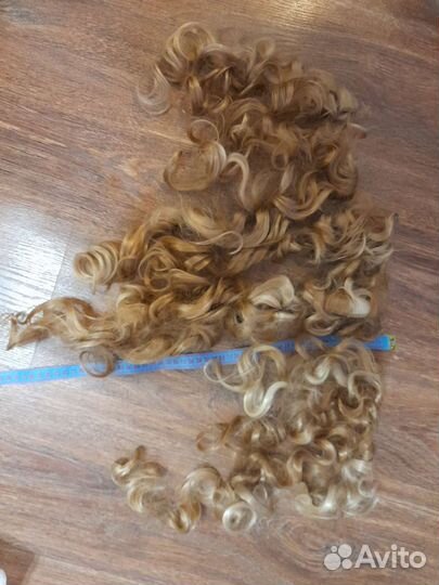 Волосы на заколках