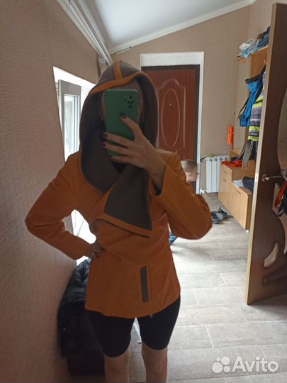 Куртка кожаная женская демисезонная