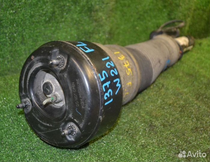 Стойка передняя Mercedes-Benz S-класс W221 пневмостойка