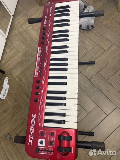 Миди клавиатура Behringer umx490