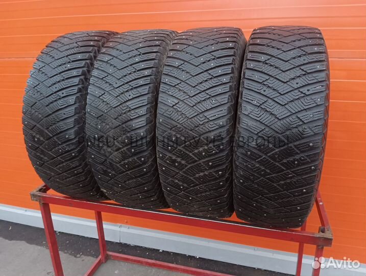 Goodyear UltraGrip Ice Arctic SUV 225/55 R18 99S