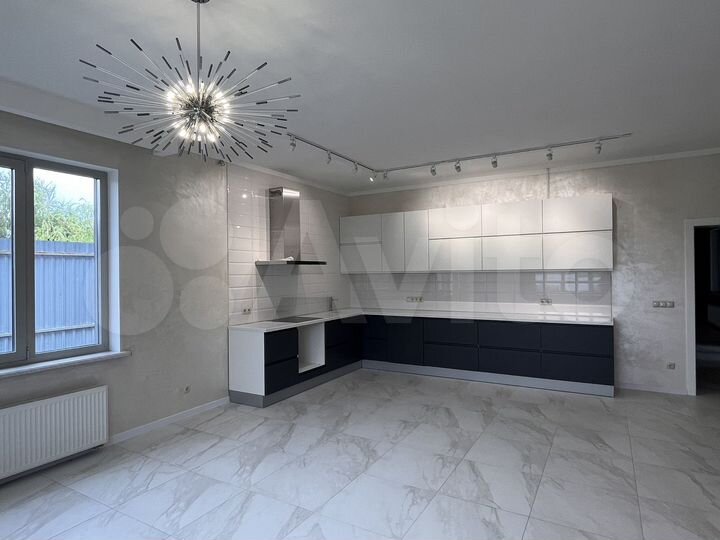 Дом 228 м² на участке 20 сот.