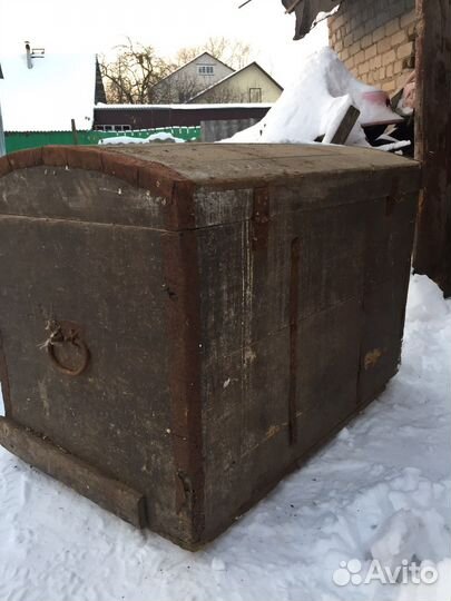 Сундук деревянный старинный большой
