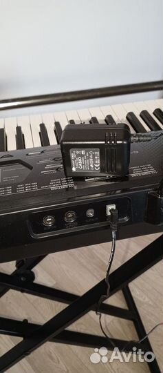 Цифровое пианино/синтезатор casio