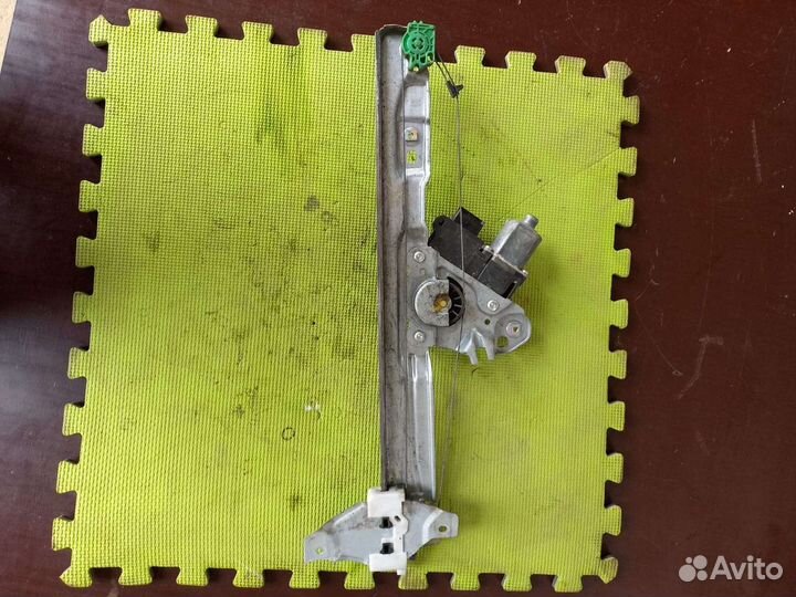 Стеклоподъёмник передний левый Пежо 308