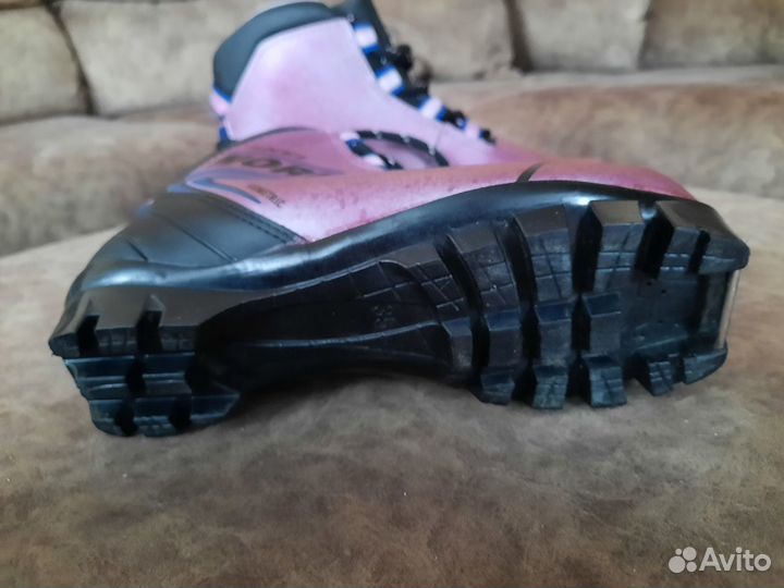 Лыжные ботинки 2 пары 34 и 35