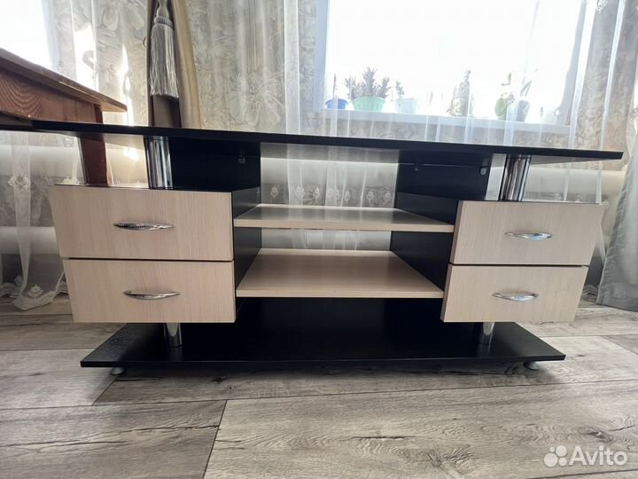 Тумба под телевизор