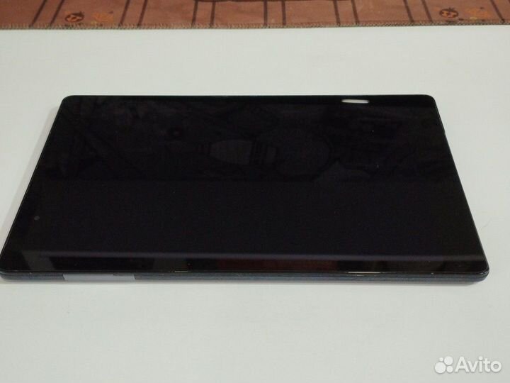 Планшет бу Lenovo TB-8703F