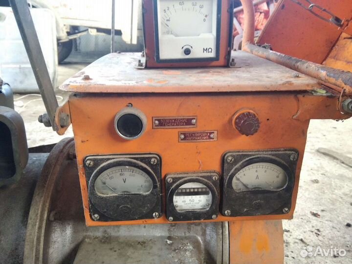 Бензиновый генератор 2кВт