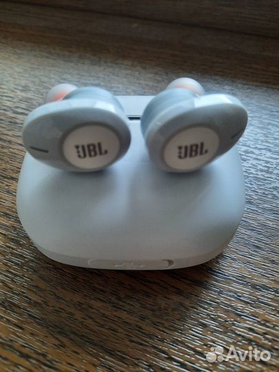 Беспроводные наушники jbl tune 120 tws