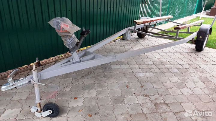 Прицеп для лодки (портовая тележка)