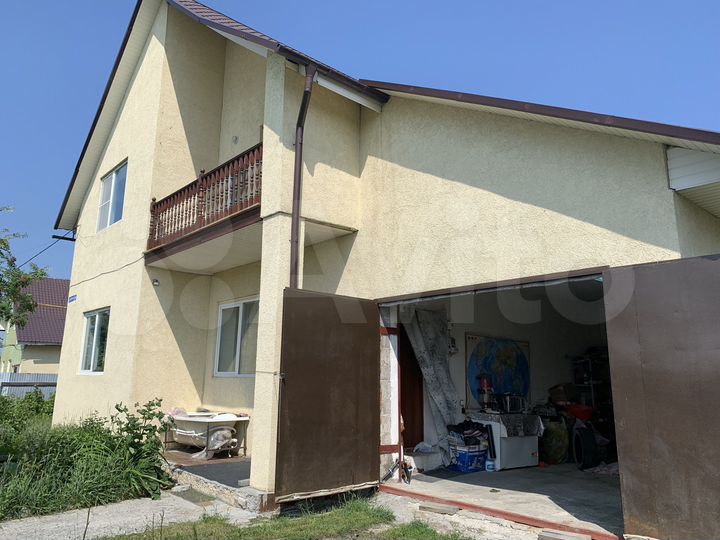 Дом 209 м² на участке 18 сот.