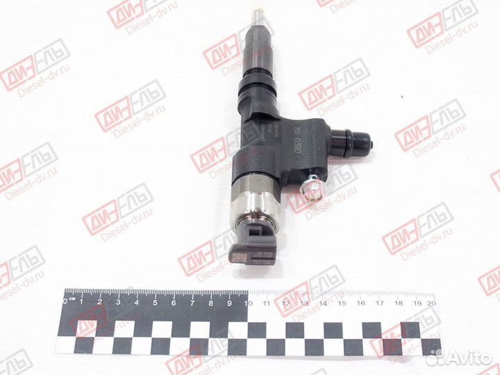 Форсунка топливная Hino 300