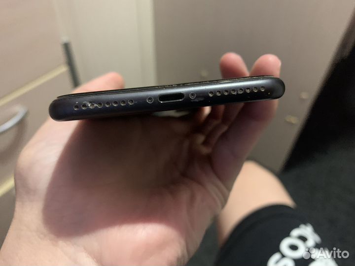 Телефон iPhone 7 plus 128