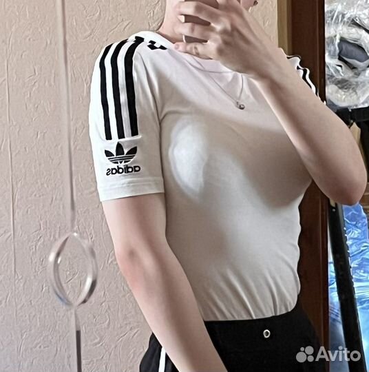 Футболка adidas женская