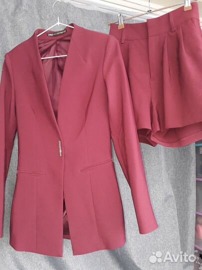 Костюм женский с шортами 40 42