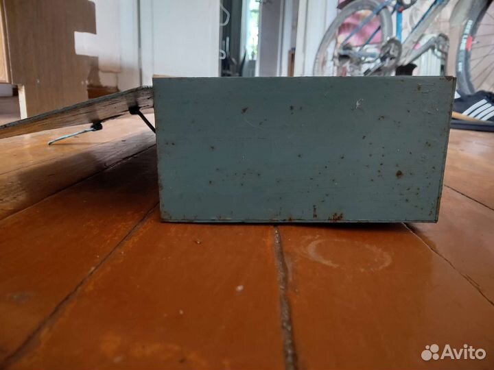 Сейф металлический