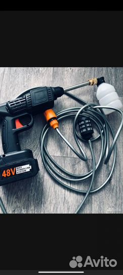 Аккумуляторная мини мойка высокого давления