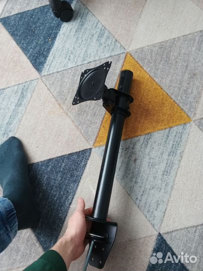 Кронштейн для монитора на стол