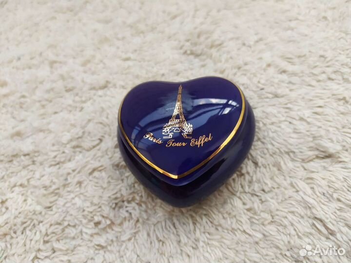 Шкатулка для ювелирных украшений