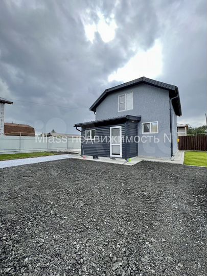 Дом 100 м² на участке 5 сот.