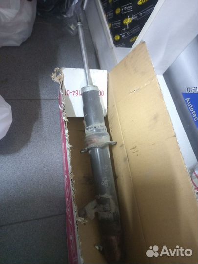 Стойка передняя Мазда 6 gg