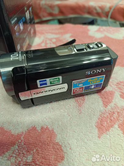 Цифровая видеокамера sony