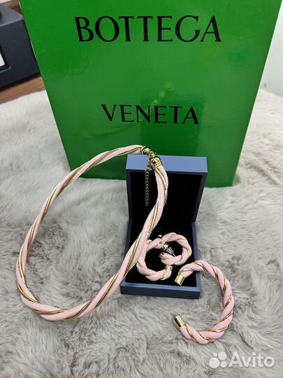 Колье браслет и серьги Bottega Veneta