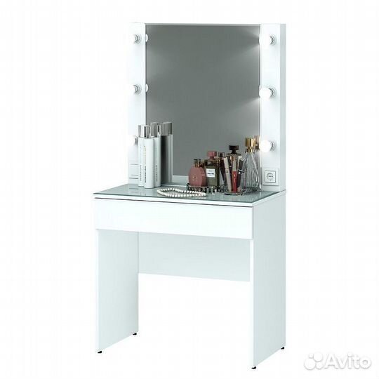 Косметический столик с зеркалом