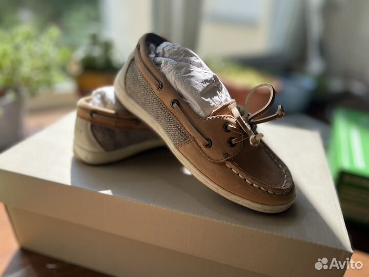 Топсайдеры sperry