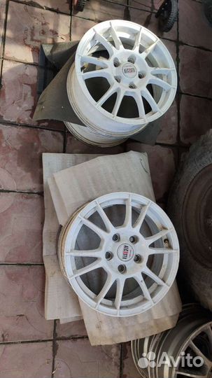 Диски r15 Alcasta