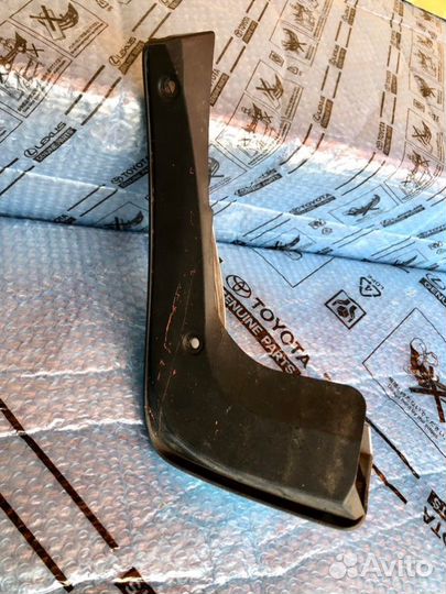 Брызговик задний правый Lexus Gs 4 2011-2015