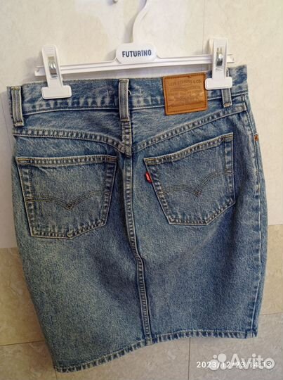 Юбки Levi's, Lee